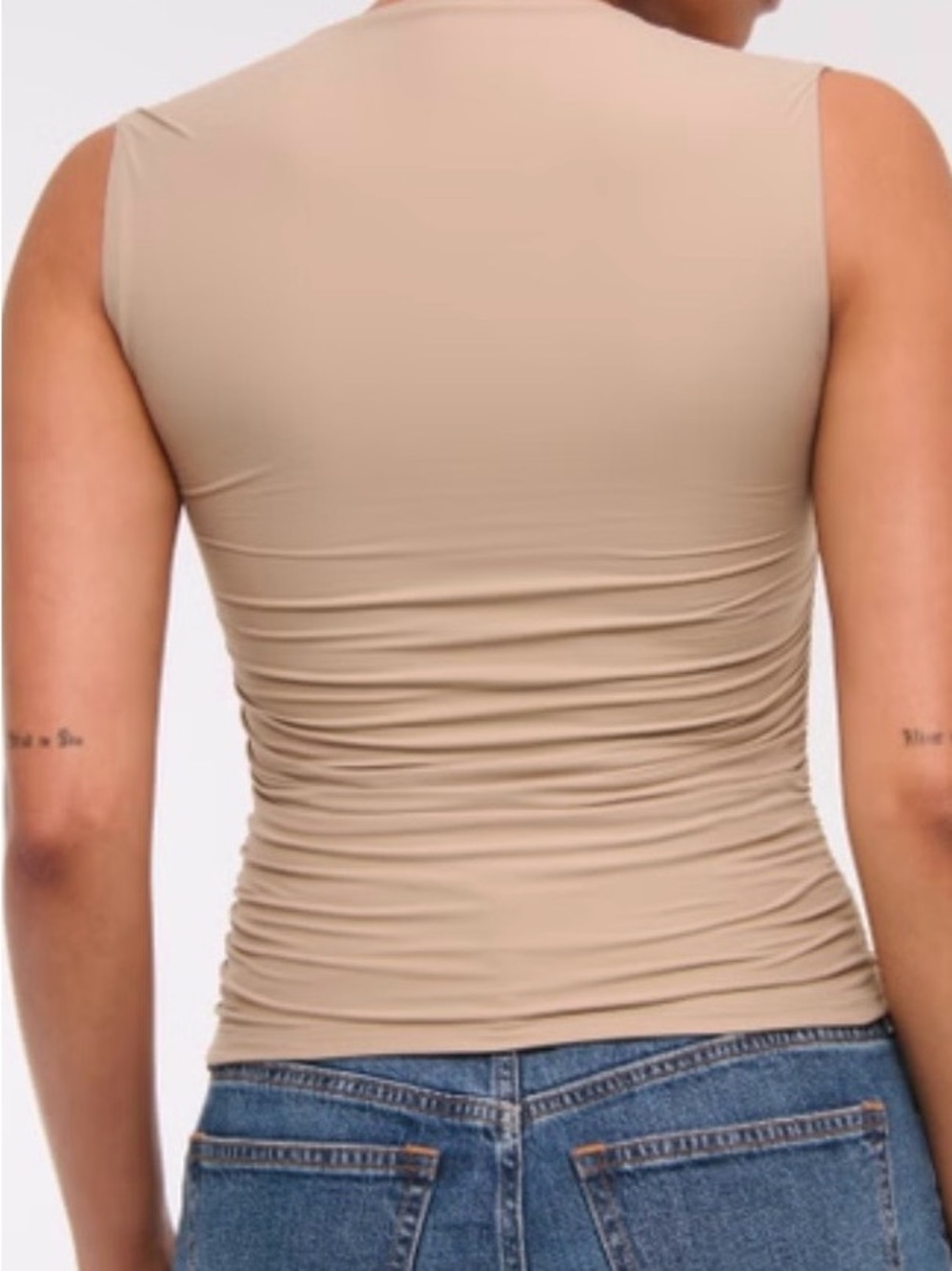 Abercrombie & Finch Ava Soft Matte Seamless Top - Olive Green. NWT - Picture 4 of 7